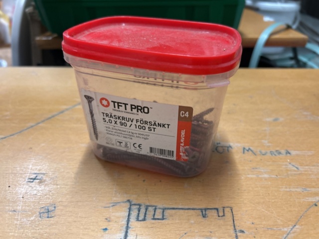 1378256-88 Blandat parti skruv och infästningsmaterial