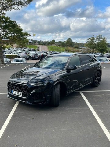 1343766-1 Audi RS Q8 TipTronic, 600hk, 2022