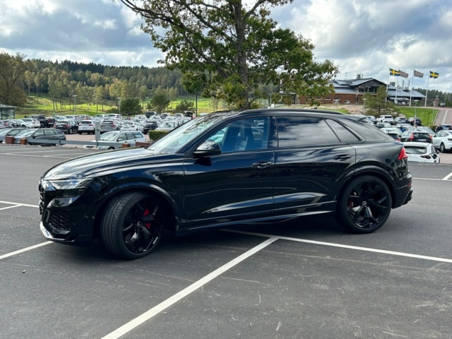 1343766-2 Audi RS Q8 TipTronic, 600hk, 2022