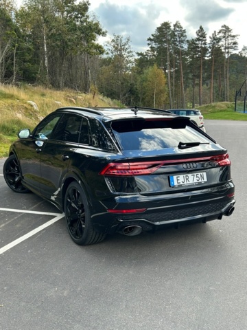 1343766-4 Audi RS Q8 TipTronic, 600hk, 2022