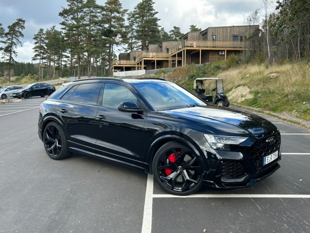 1343766-7 Audi RS Q8 TipTronic, 600hk, 2022