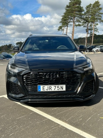 1343766-9 Audi RS Q8 TipTronic, 600hk, 2022