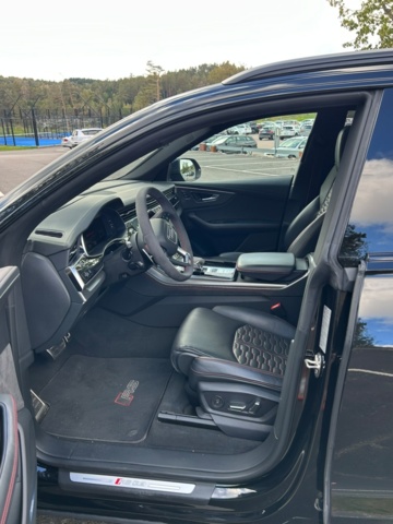 1343766-23 Audi RS Q8 TipTronic, 600hk, 2022