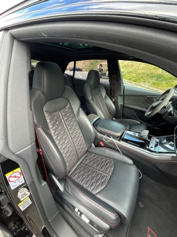 1343766-32 Audi RS Q8 TipTronic, 600hk, 2022