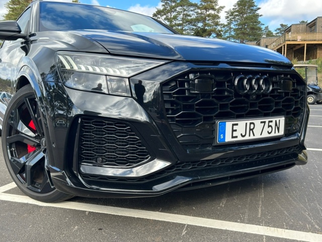 1343766-39 Audi RS Q8 TipTronic, 600hk, 2022