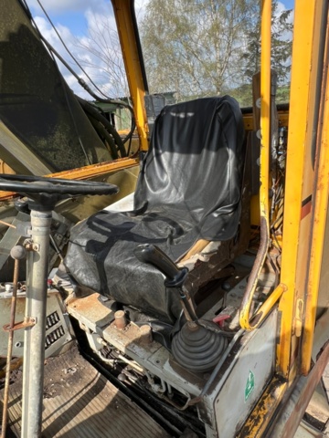 1364589-19 Hjulgrävare Åkerman H10 MB