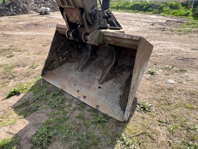 1364589-36 Hjulgrävare Åkerman H10 MB