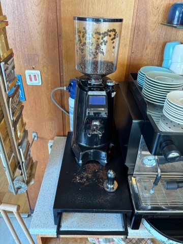 1388561-2 Espressomaskin Crem, kaffekvarn Zenith