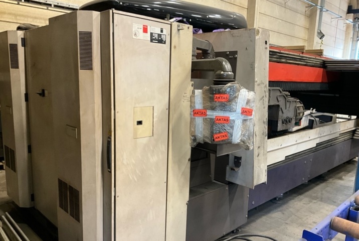 1372526-17 Laserskärmaskin Bystronic Byspeed 3015, CO₂ 4,4 kW, från 2005