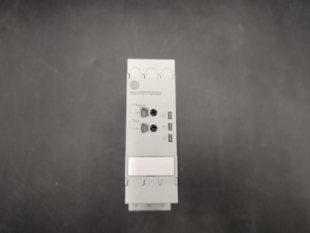 1432329-3 Tidrelä, 10 st – Allen-Bradley, 24–48 V DC, DIN-skena