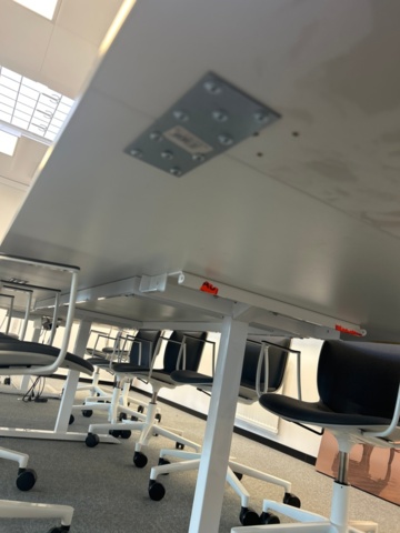 1368147-8 Konferensbord med konferensstolar 20 st - RBM