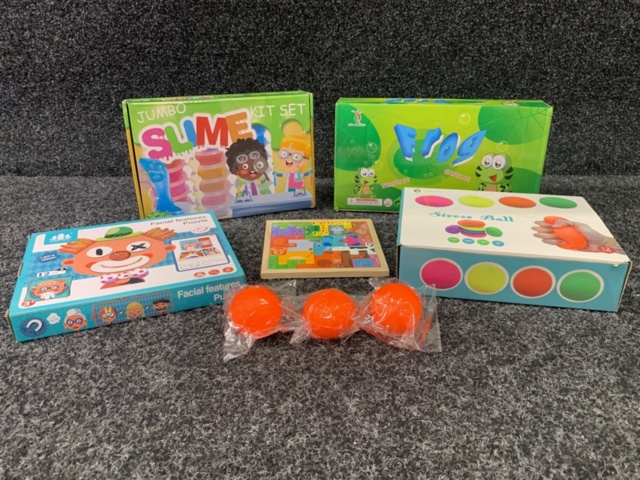 1431900-1 Pussel, slime-kit, stressbollar m.m.