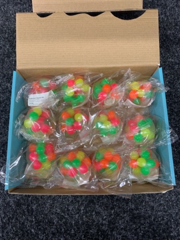 1431900-4 Pussel, slime-kit, stressbollar m.m.