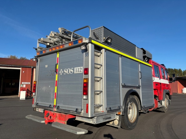 1367992-6 Släckbil - Volvo FL614 (24666km) -1998