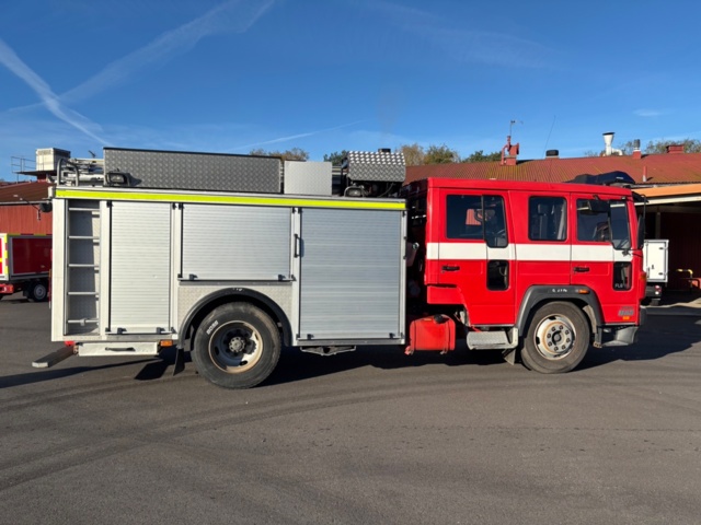 1367992-7 Släckbil - Volvo FL614 (24666km) -1998