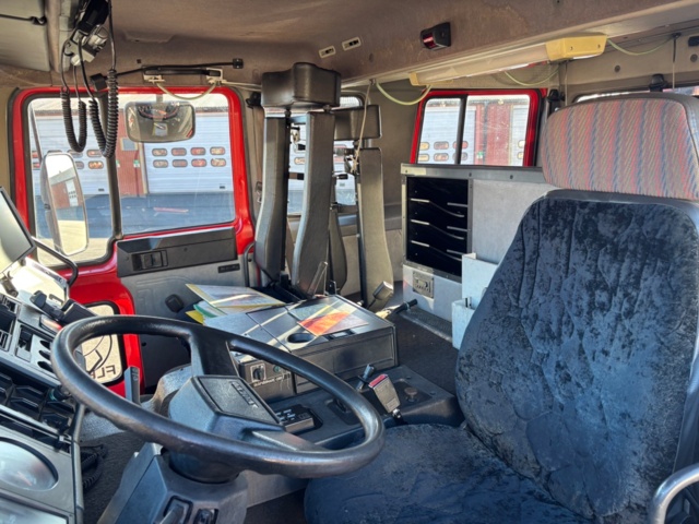 1367992-11 Släckbil - Volvo FL614 (24666km) -1998