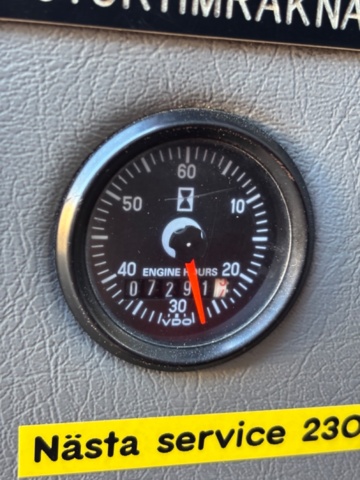 1367992-16 Släckbil - Volvo FL614 (24666km) -1998