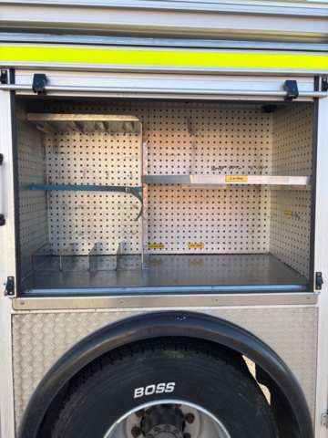 1367992-30 Släckbil - Volvo FL614 (24666km) -1998