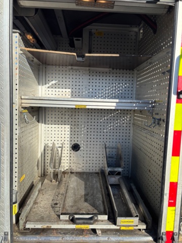 1367992-33 Släckbil - Volvo FL614 (24666km) -1998