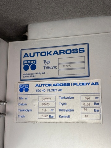 1367992-37 Släckbil - Volvo FL614 (24666km) -1998