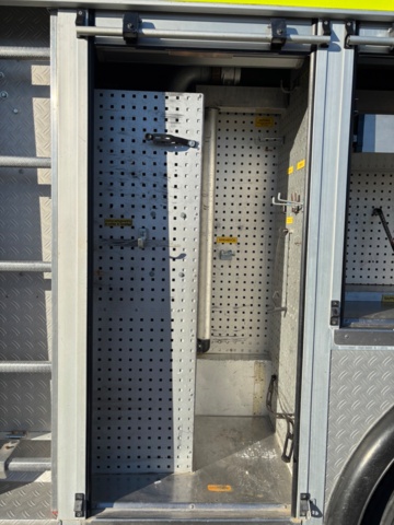 1367992-41 Släckbil - Volvo FL614 (24666km) -1998