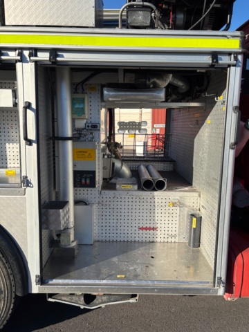 1367992-43 Släckbil - Volvo FL614 (24666km) -1998