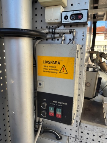 1367992-44 Släckbil - Volvo FL614 (24666km) -1998