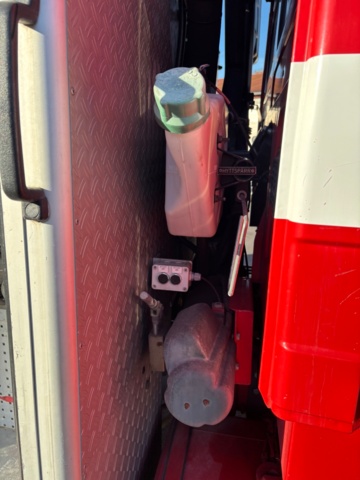 1367992-49 Släckbil - Volvo FL614 (24666km) -1998