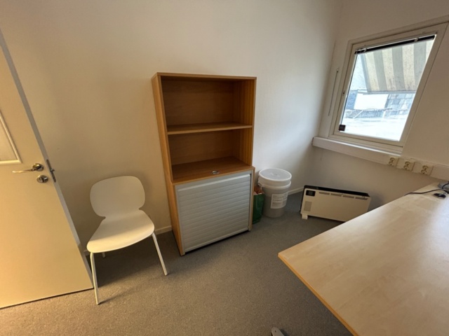 1383315-67 Kontorsmoduler 14 st kompletta med inredning och kontorsutrustning