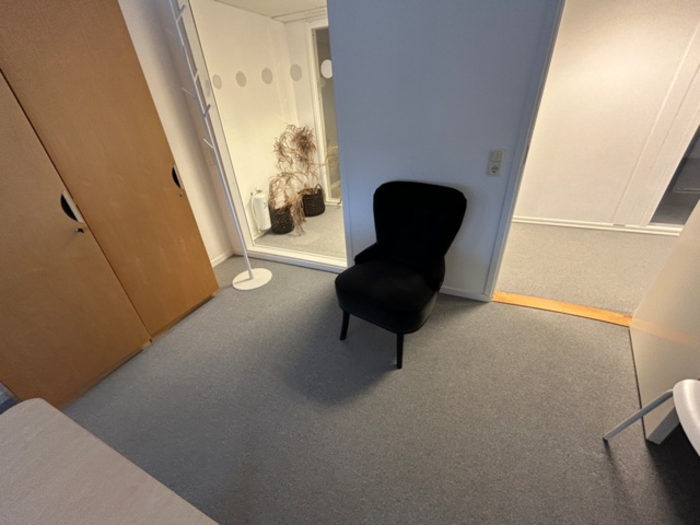 1383315-69 Kontorsmoduler 14 st kompletta med inredning och kontorsutrustning