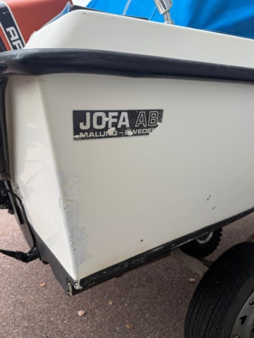 1352515-6 Ryds HT-båt med 40 hk Arcimedes utombordare och upptagningsvagn