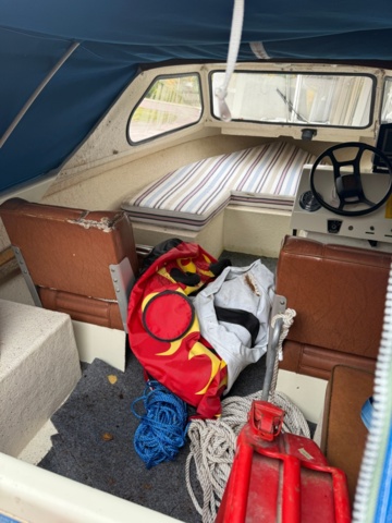 1352515-10 Ryds HT-båt med 40 hk Arcimedes utombordare och upptagningsvagn