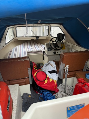 1352515-11 Ryds HT-båt med 40 hk Arcimedes utombordare och upptagningsvagn