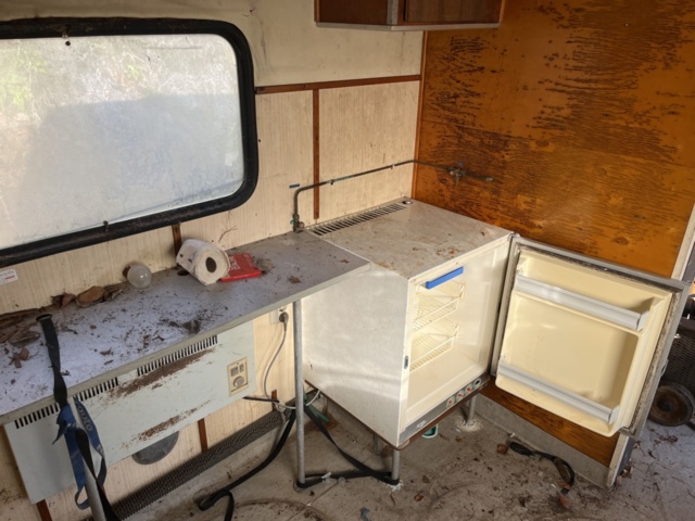 1277262-8 Manskapsbod - Intermittent AB Ellös, -1973 (Reparationsobjekt)