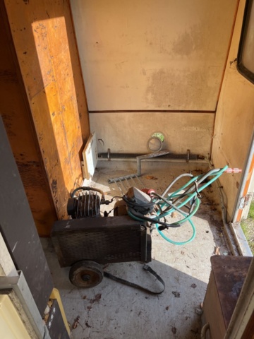 1277262-10 Manskapsbod - Intermittent AB Ellös, -1973 (Reparationsobjekt)