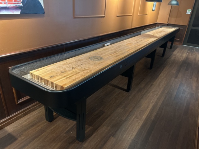 1378265-1 Shuffleboard med tillbehör - Champion