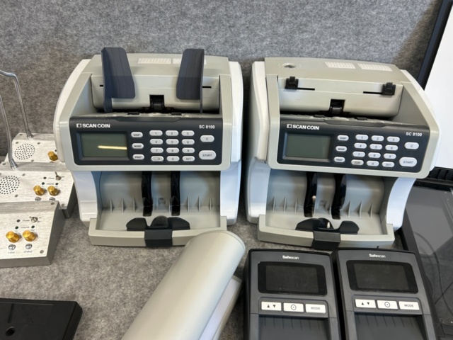 1368049-2 Sedelräknare 2 st, verifieringsenheter och tillbehör