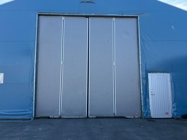 1432793-5 Nedmonterat O.B Wiik Lagertält 420 m²