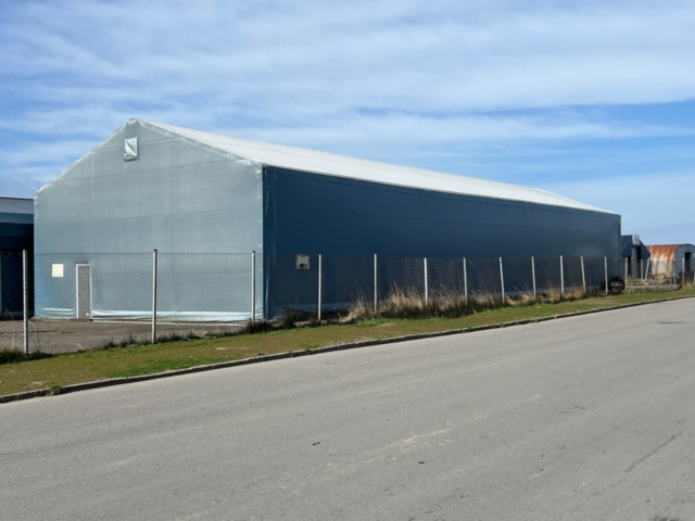 1432793-1 Nedmonterat O.B Wiik Lagertält 420 m²