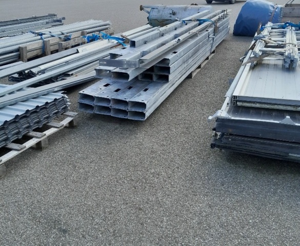 1432793-12 Nedmonterat O.B Wiik Lagertält 420 m²