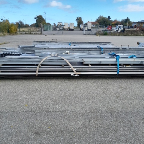 1432793-13 Nedmonterat O.B Wiik Lagertält 420 m²