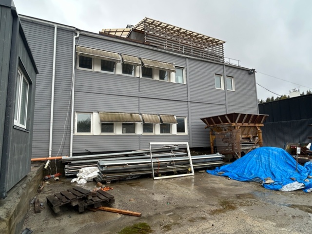 1383315-17 Kontorsmoduler 14 st kompletta med inredning och kontorsutrustning