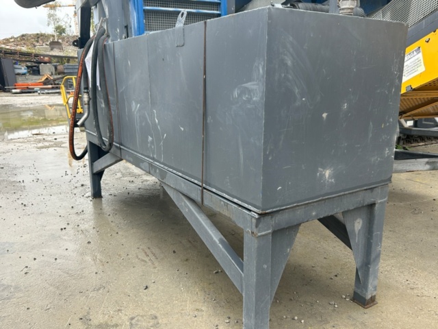 1383326-2 Farm tank 3000 liters - Sondells -2000