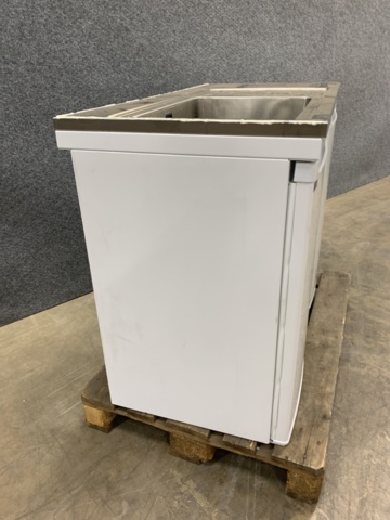 1432768-4 Trinettkök med kylskåp