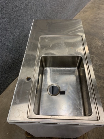 1432768-6 Trinettkök med kylskåp