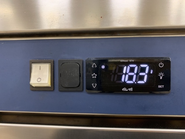 1432770-7 Kylskåp Electrolux Viessmann