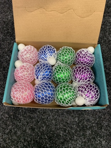 1432014-5 Slimeprodukter, målarkit m.m.