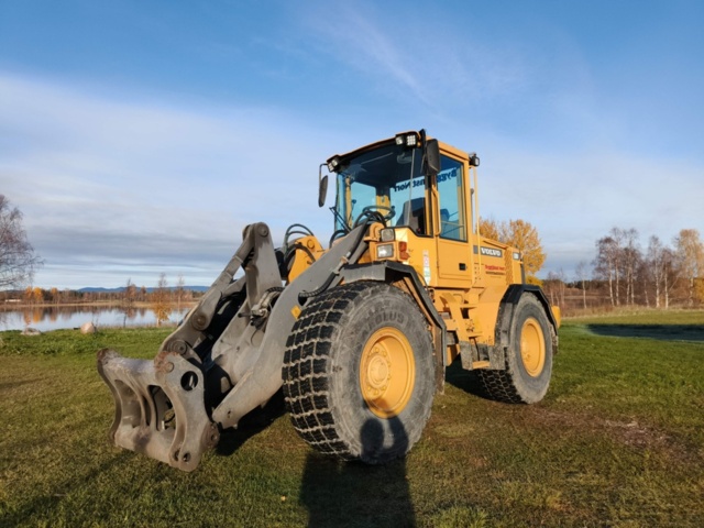1400929-1 Lastmaskin Volvo L70D -2000