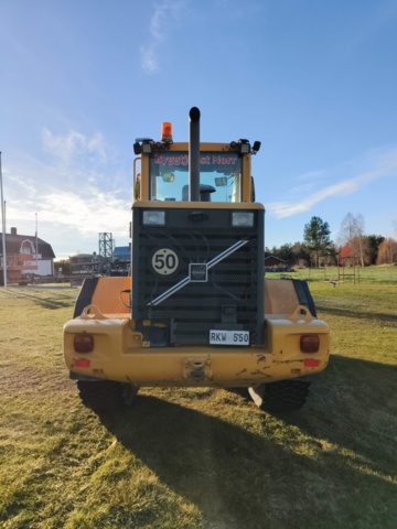 1400929-4 Lastmaskin Volvo L70D -2000