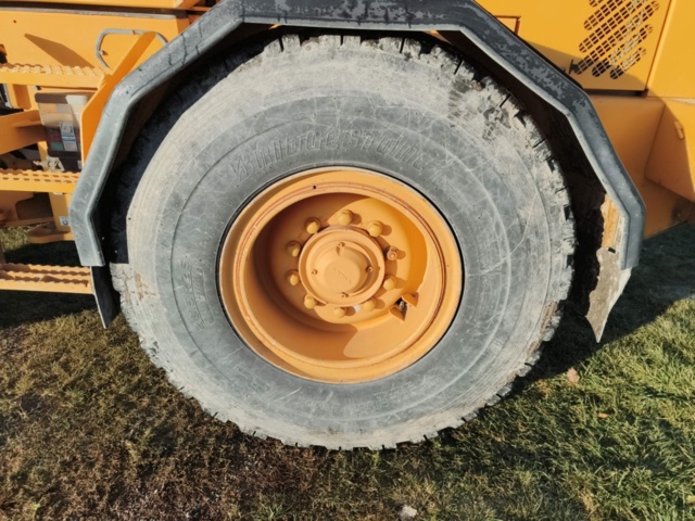 1400929-11 Lastmaskin Volvo L70D -2000